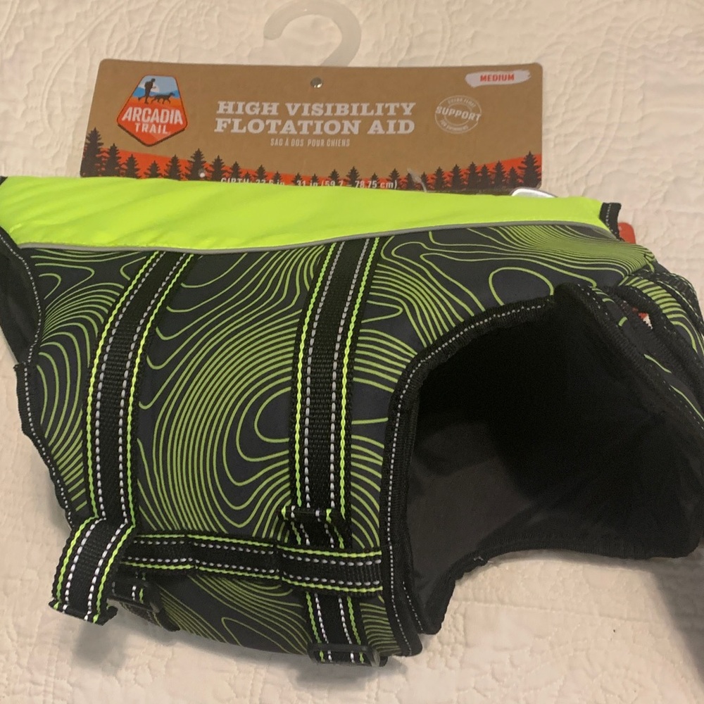 NWT Arcadia Trail High Flotation Aid dog life jacket safety water Size Medium